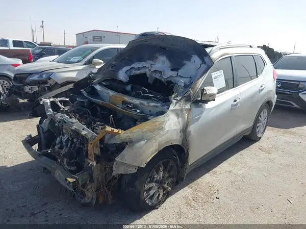 5N1AT2MT3JC787985 2018 NISSAN ROGUE - Image 2