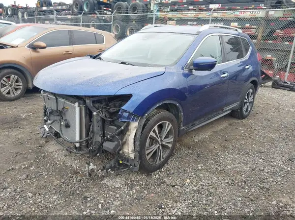 5N1AT2MT3JC798274 2018 NISSAN ROGUE - Image 2