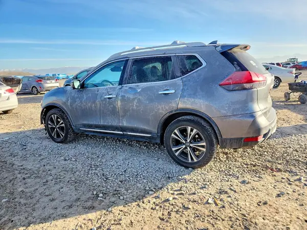 5N1AT2MT3JC798582 2018 NISSAN ROGUE - Image 2