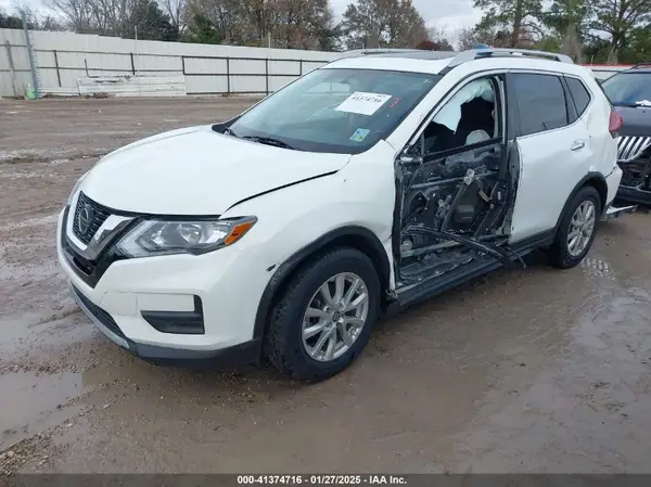 5N1AT2MT3JC799599 2018 NISSAN ROGUE - Image 2