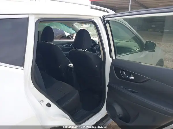 5N1AT2MT3JC799599 2018 NISSAN ROGUE - Image 8
