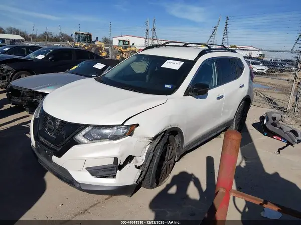5N1AT2MT3JC801934 2018 NISSAN ROGUE - Image 2