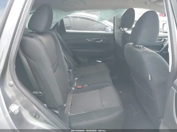 5N1AT2MT3JC810715 2018 NISSAN ROGUE - Image 8