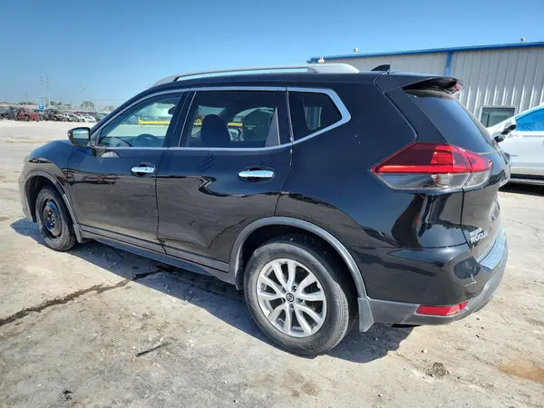 5N1AT2MT3JC811055 2018 NISSAN ROGUE - Image 2