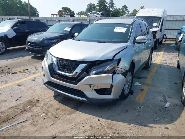 5N1AT2MT3JC815137 2018 NISSAN ROGUE - Image 2