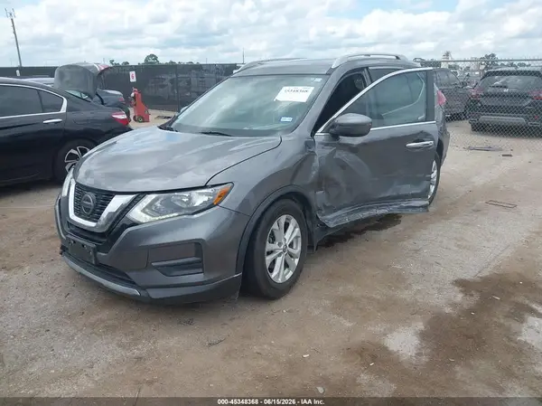 5N1AT2MT3JC817633 2018 NISSAN ROGUE - Image 2