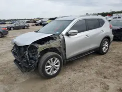 5N1AT2MT3JC841477 2018 NISSAN ROGUE