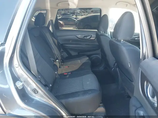 5N1AT2MT3JC845447 2018 NISSAN ROGUE - Image 8