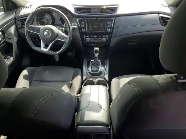 5N1AT2MT3JC852110 2018 NISSAN ROGUE - Image 8