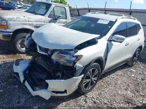 5N1AT2MT3KC701589 2019 NISSAN ROGUE - Image 2