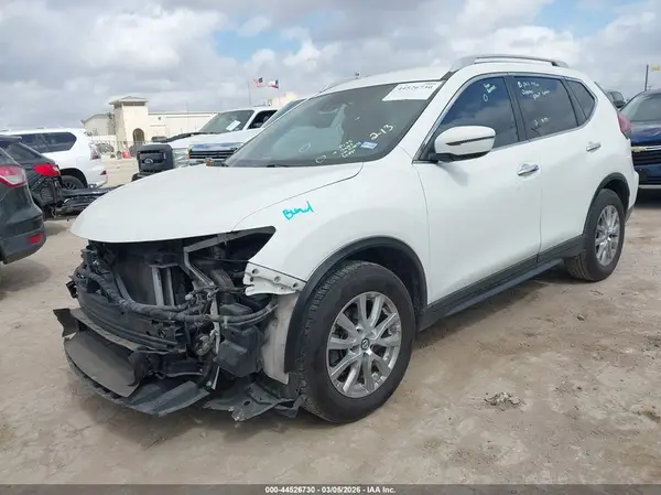 5N1AT2MT3KC702807 2019 NISSAN ROGUE - Image 2