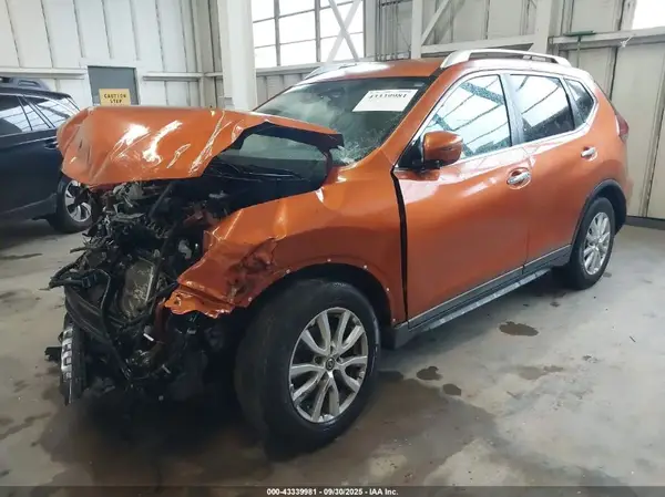 5N1AT2MT3KC703987 2019 NISSAN ROGUE - Image 2