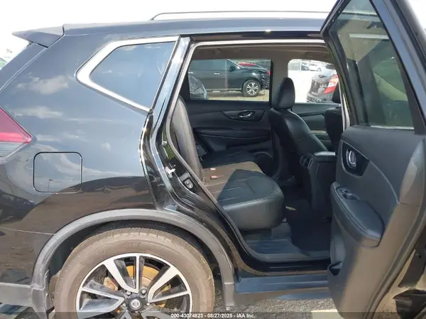 5N1AT2MT3KC706811 2019 NISSAN ROGUE - Image 8