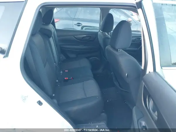 5N1AT2MT3KC710664 2019 NISSAN ROGUE - Image 8
