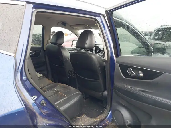 5N1AT2MT3KC717419 2019 NISSAN ROGUE - Image 8