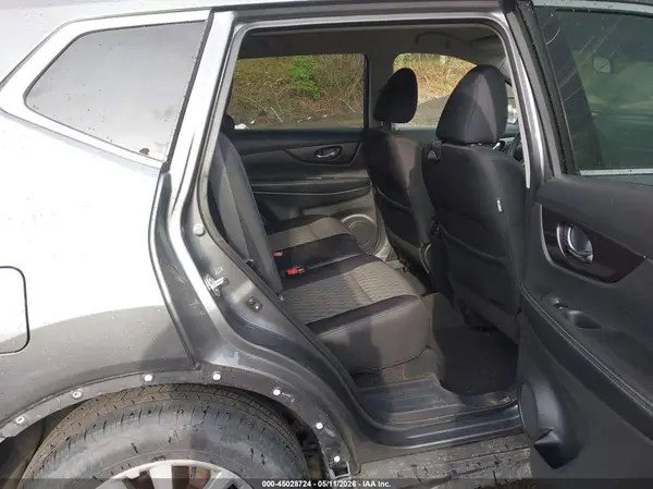 5N1AT2MT3KC723673 2019 NISSAN ROGUE - Image 8