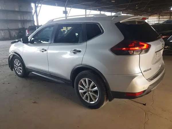 5N1AT2MT3KC724399 2019 NISSAN ROGUE - Image 2