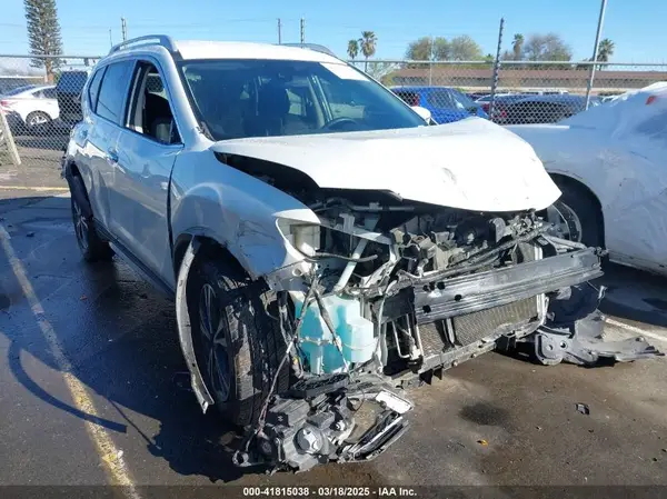 5N1AT2MT3KC736441 2019 NISSAN ROGUE - Image 1