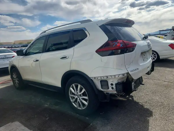 5N1AT2MT3KC758486 2019 NISSAN ROGUE - Image 2