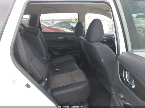 5N1AT2MT3KC769987 2019 NISSAN ROGUE - Image 8