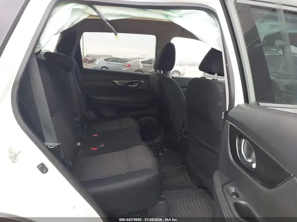 5N1AT2MT3KC771819 2019 NISSAN ROGUE - Image 8