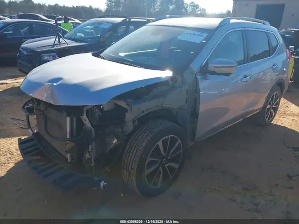 5N1AT2MT3KC778401 2019 NISSAN ROGUE - Image 2