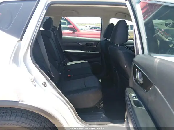 5N1AT2MT3KC810053 2019 NISSAN ROGUE - Image 8