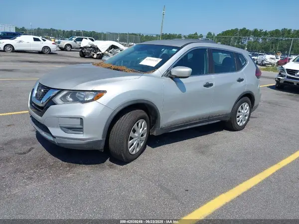 5N1AT2MT3LC761616 2020 NISSAN ROGUE - Image 2
