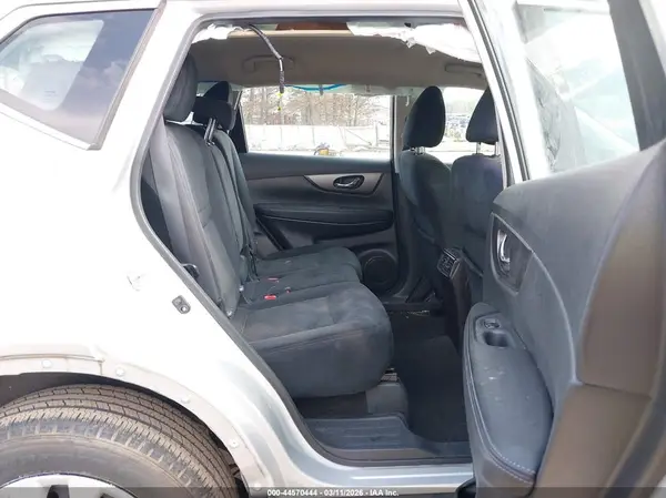 5N1AT2MT4GC783081 2016 NISSAN ROGUE - Image 8