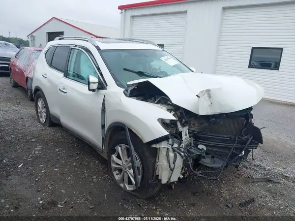 5N1AT2MT4GC795120 2016 NISSAN ROGUE - Image 1