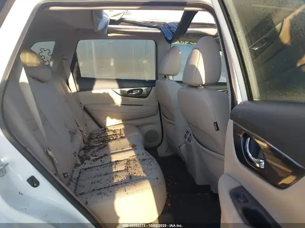 5N1AT2MT4GC830545 2016 NISSAN ROGUE - Image 8