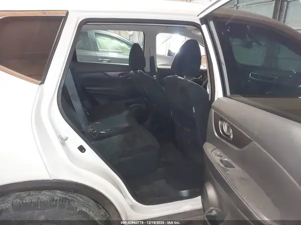 5N1AT2MT4GC848088 2016 NISSAN ROGUE - Image 8