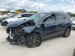 5N1AT2MT4GC852240 2016 NISSAN ROGUE