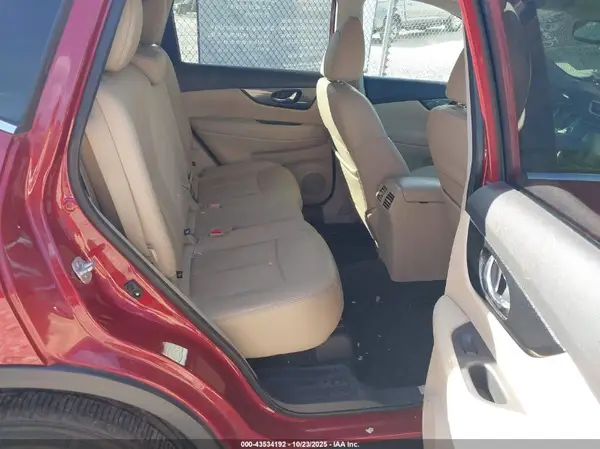 5N1AT2MT4GC922092 2016 NISSAN ROGUE - Image 8