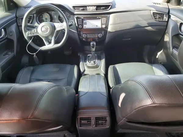 5N1AT2MT4HC731578 2017 NISSAN ROGUE - Image 8