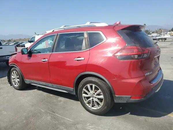 5N1AT2MT4HC731743 2017 NISSAN ROGUE - Image 2