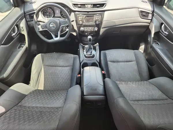 5N1AT2MT4HC742919 2017 NISSAN ROGUE - Image 8