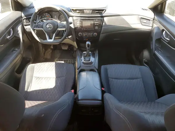 5N1AT2MT4HC743259 2017 NISSAN ROGUE - Image 8