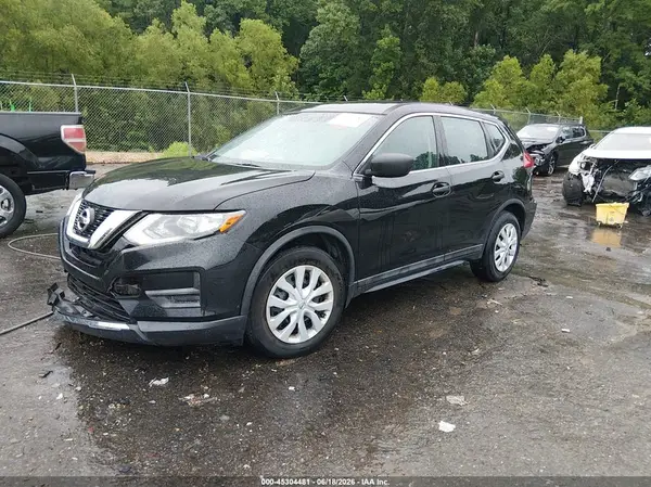 5N1AT2MT4HC743519 2017 NISSAN ROGUE - Image 2