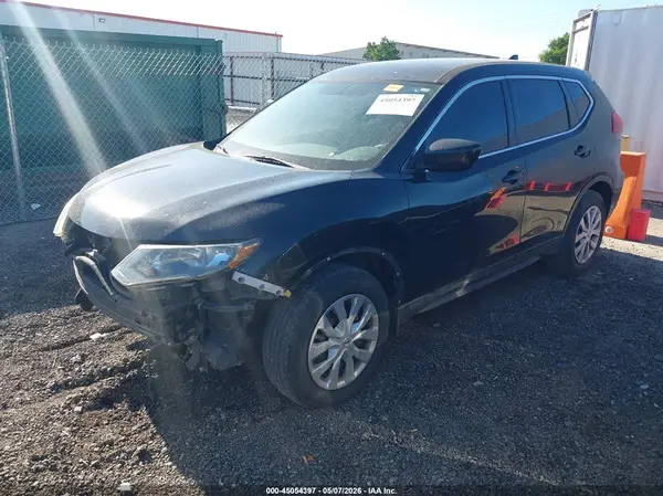 5N1AT2MT4HC746680 2017 NISSAN ROGUE - Image 2