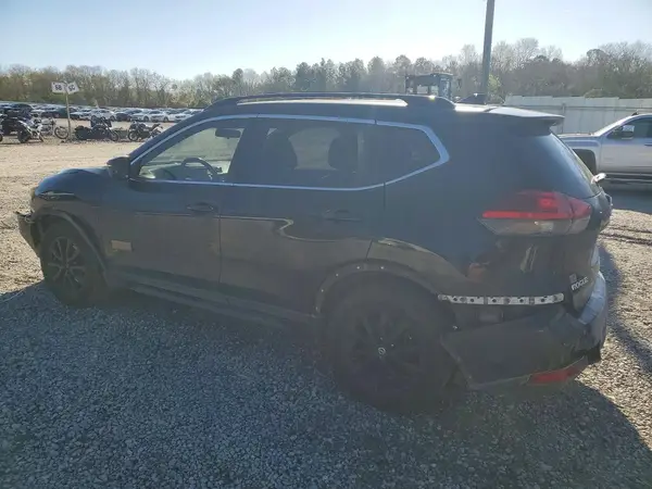 5N1AT2MT4HC758621 2017 NISSAN ROGUE - Image 2