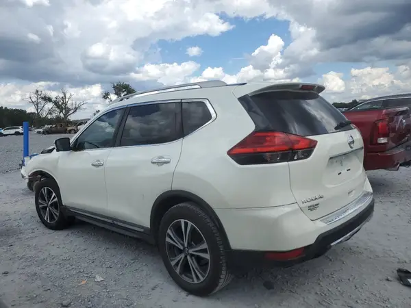 5N1AT2MT4HC772261 2017 NISSAN ROGUE - Image 2