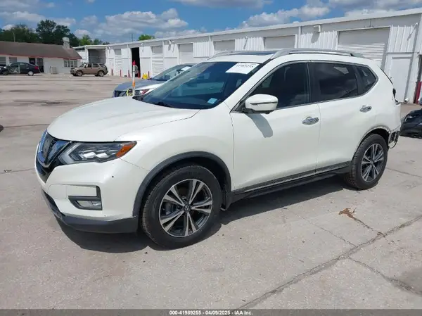 5N1AT2MT4HC772292 2017 NISSAN ROGUE - Image 2