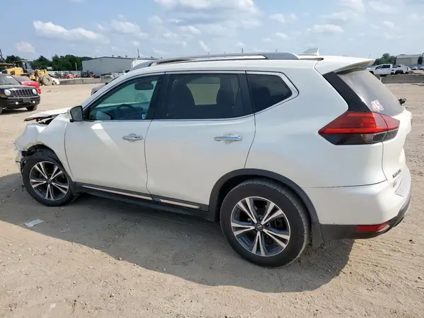 5N1AT2MT4HC779680 2017 NISSAN ROGUE - Image 2