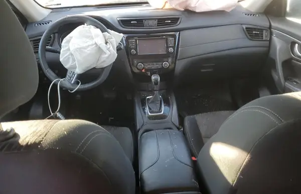 5N1AT2MT4HC798620 2017 NISSAN ROGUE - Image 8