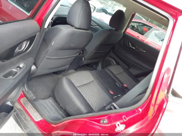 5N1AT2MT4HC800107 2017 NISSAN ROGUE - Image 8