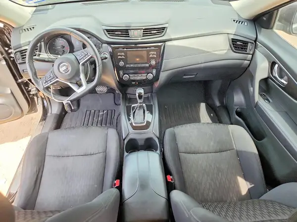 5N1AT2MT4HC802813 2017 NISSAN ROGUE - Image 8