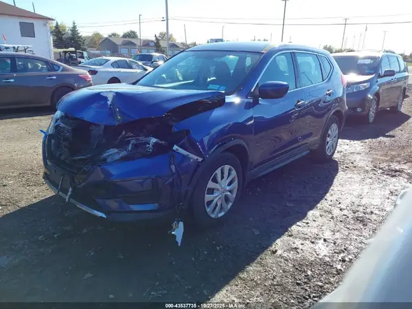 5N1AT2MT4HC805548 2017 NISSAN ROGUE - Image 2