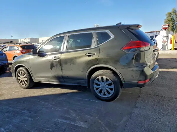 5N1AT2MT4HC811317 2017 NISSAN ROGUE - Image 2