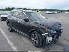 5N1AT2MT4HC814590 2017 NISSAN ROGUE